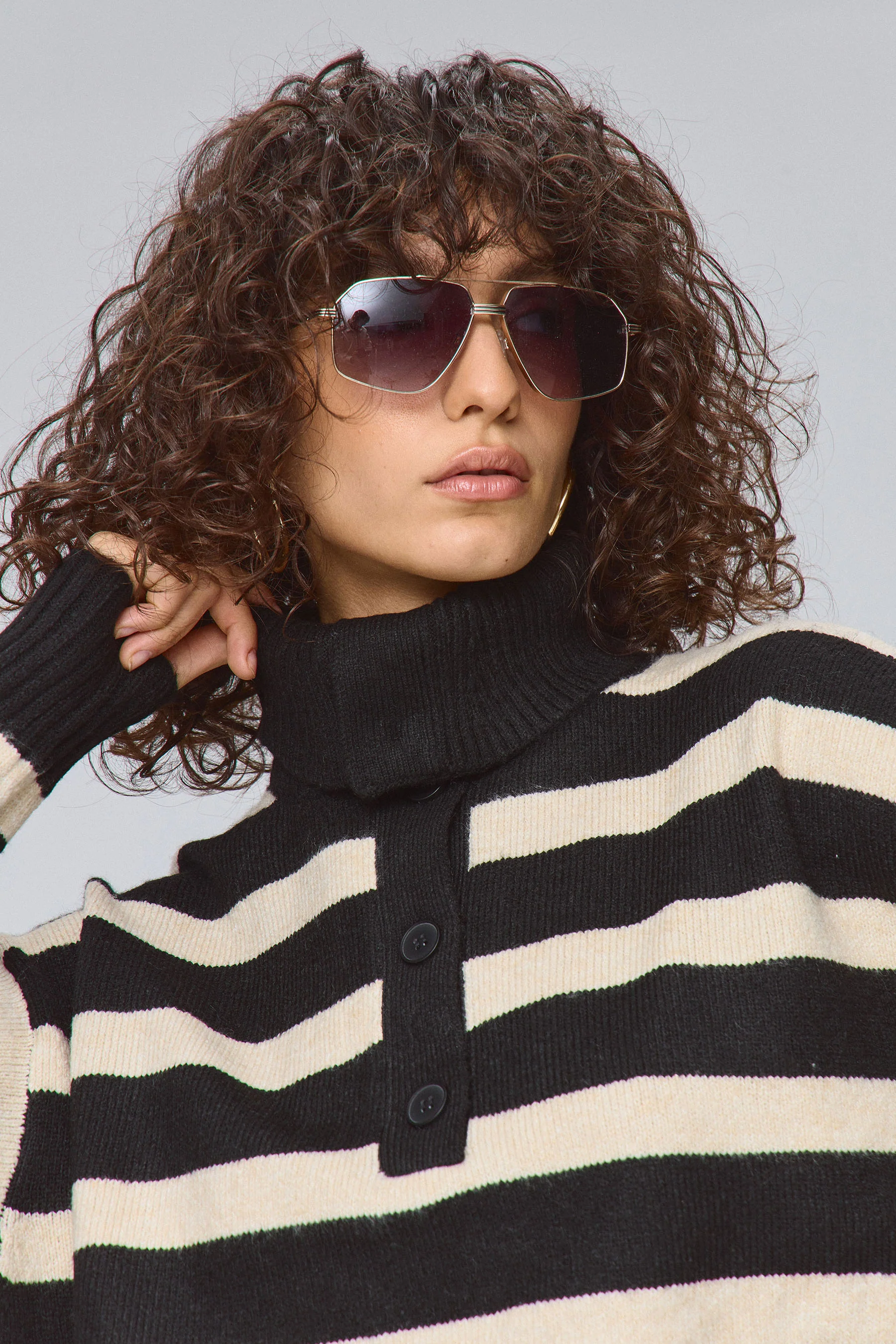 סריג מחשוף כפתורים - Image 4